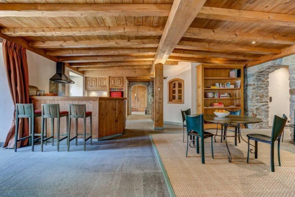 Spacious 3-Bed In The Heart Of Chamonix Esterno foto